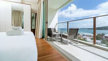 Exclusive-Apartment, 2 Schlafzimmer, Balkon, eingeschränkter Meerblick | Ausblick vom Zimmer