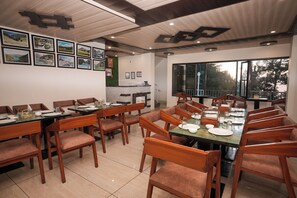 Restaurant - Hotel Blue Heaven (Dalhousie)