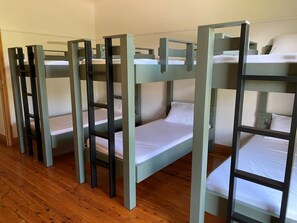 3 Schlafzimmer, kostenloses WLAN, Bettwäsche