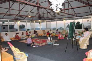 Yoga - Samyati valley retreat (Jogindarnagar)