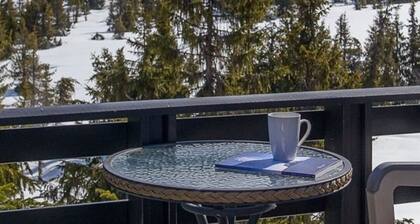 Begehrte Lage. An Loipe und Wanderwegen, Aussicht, Sauna, Kamin, 2 BĂ€der.