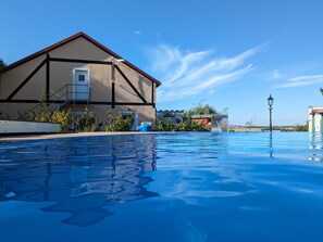 Beheizter Pool