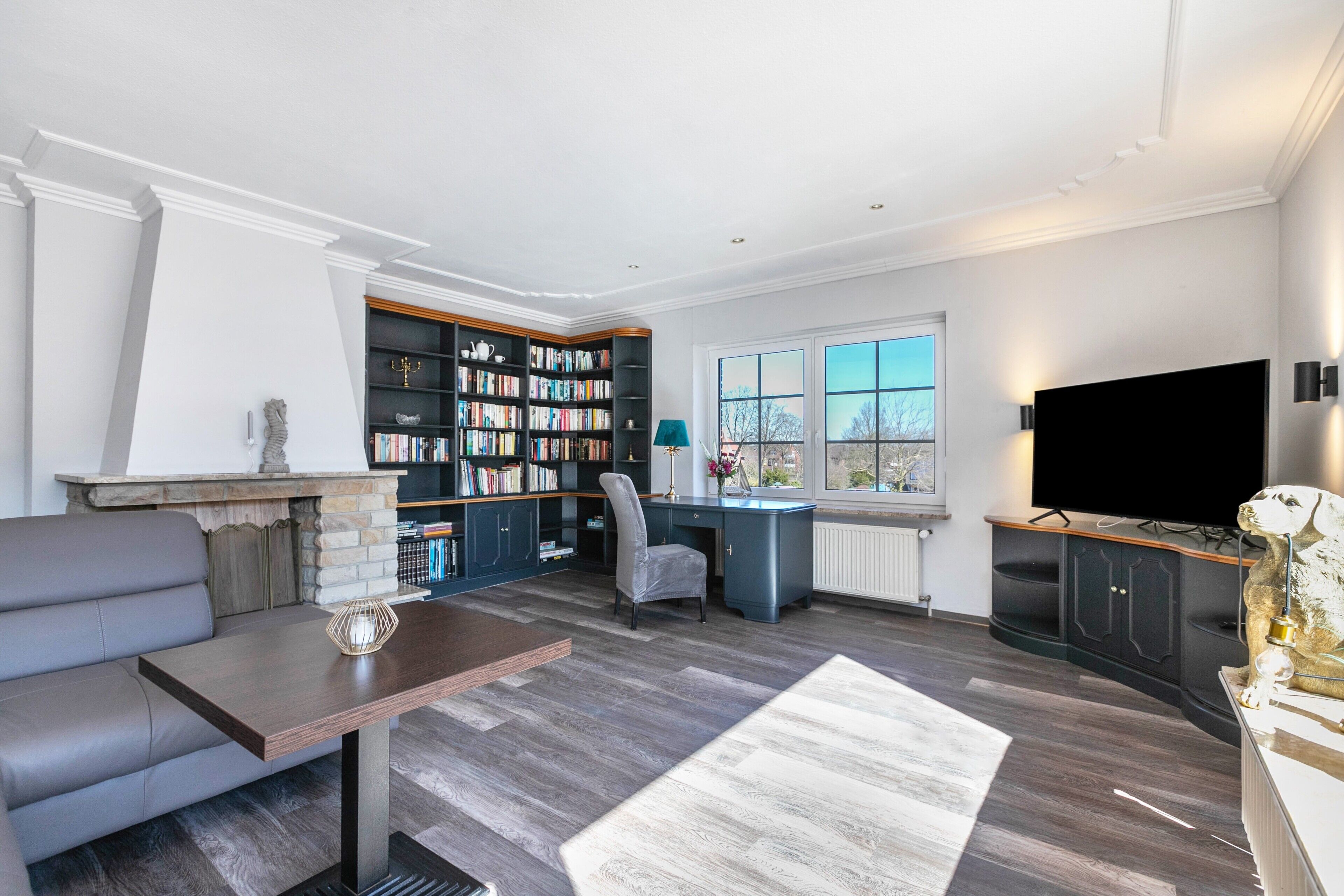 Televisión, chimenea