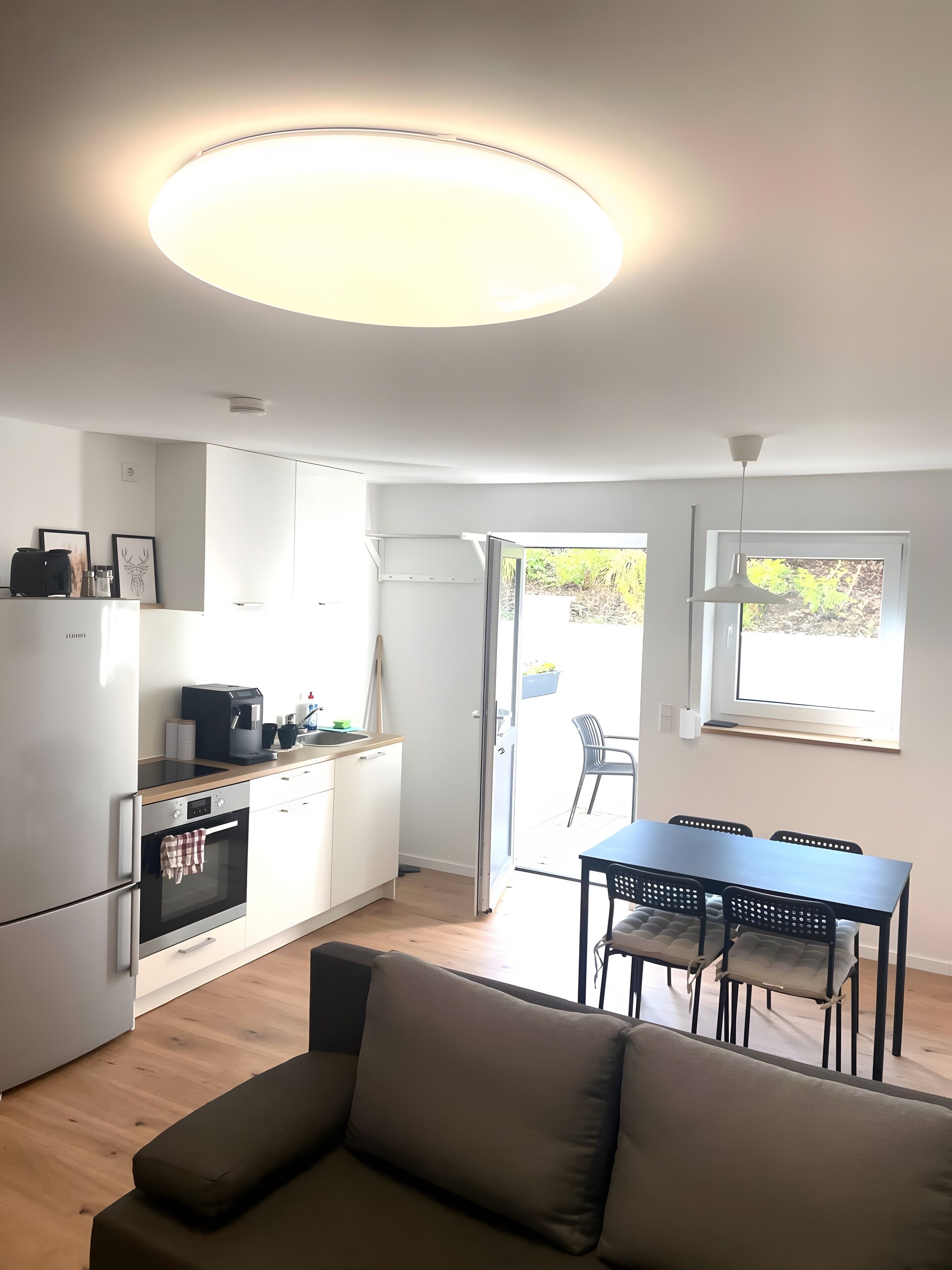 Televisio, pöytätennispöytä