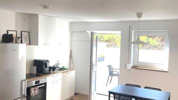 Televisio, pöytätennispöytä