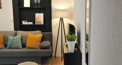 Apartment 'La Rosa' Private Terrace and Wi-Fi