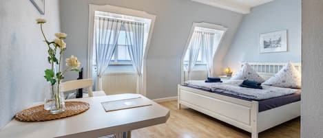 1 bedroom, free WiFi, bed sheets