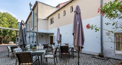 Room 'Doppelzimmer' with Shared Terrace and Wi-Fi