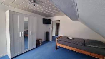 2 habitaciones, tabla de planchar con plancha y wifi gratis