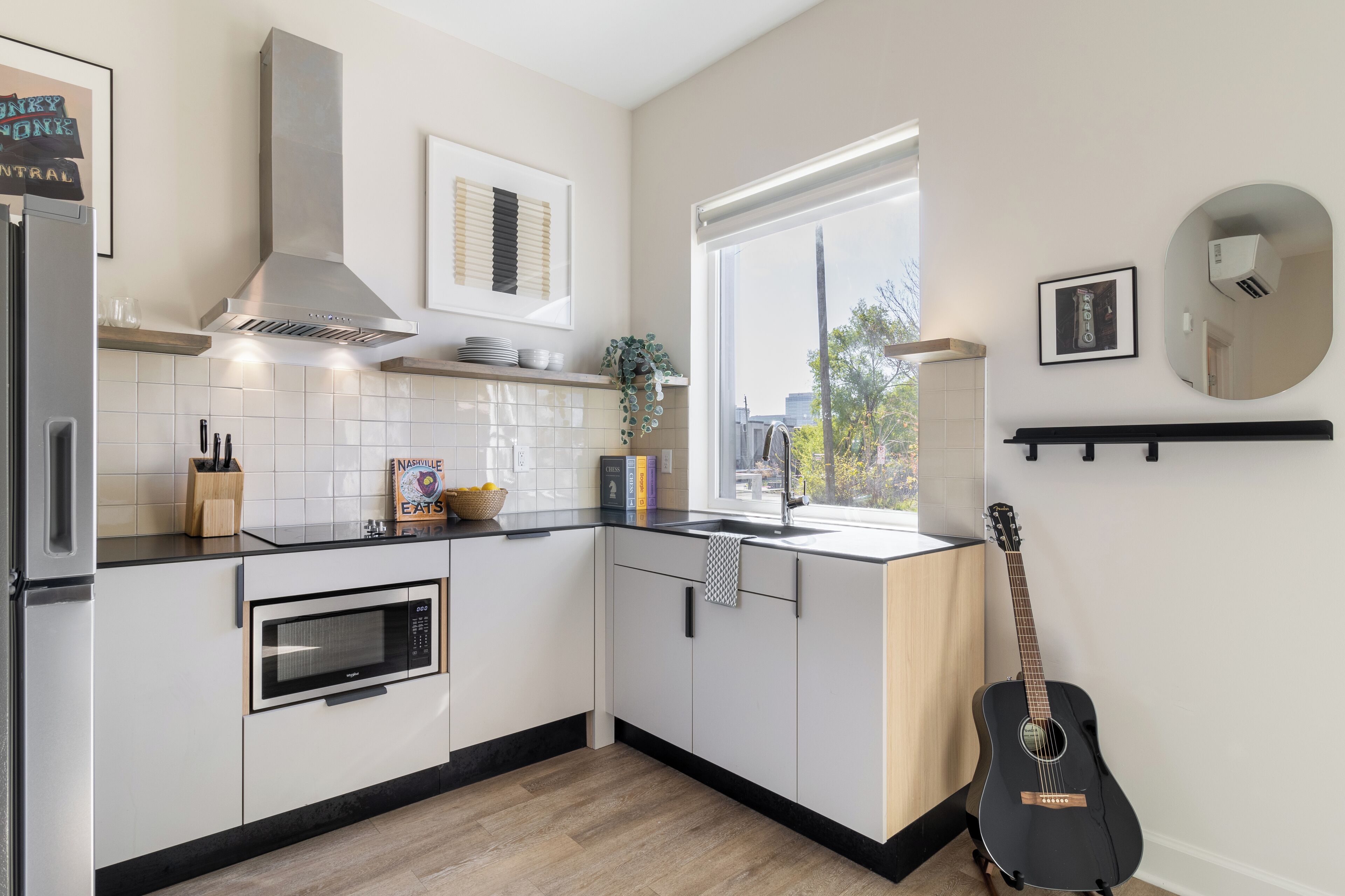 Fridge, microwave, stovetop, coffee/tea maker