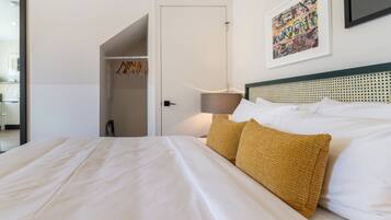 1 bedroom, free WiFi, bed sheets