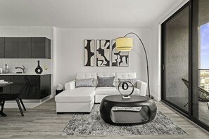 スマートテレビ、ステレオ