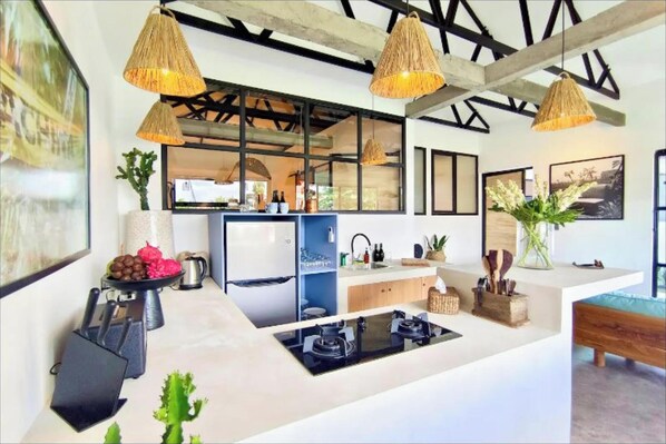 Electric kettle - Paddy Palace (Canggu)