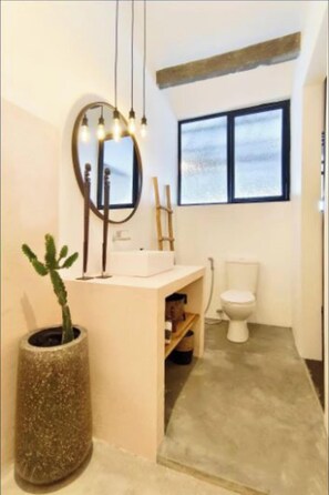 Villa, 2 Bedrooms, Private Pool | Bathroom