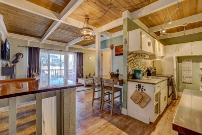 Boho Powder Pad | Near Heavenly | Sleeps 3