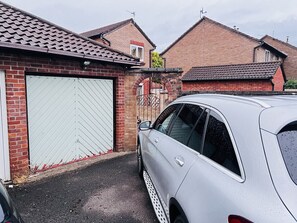 Property grounds - Irene Suite By Koya Homes (Cardiff)