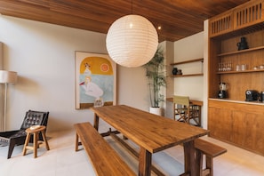 Deluxe Villa, 1 Bedroom, Non Smoking, Air conditioning | Dining room