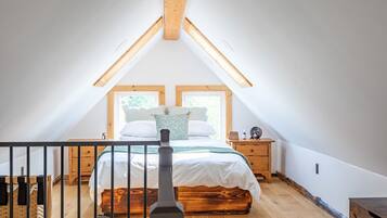 1 bedroom, desk, iron/ironing board, travel cot