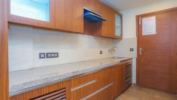 Suite Deluxe, balcón | Wifi gratis