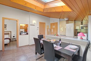 Dining - El Tarter Spacious Ski Apartment (El Tarter)