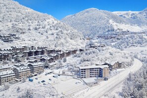 Aerial view - El Tarter Spacious Ski Apartment (El Tarter)