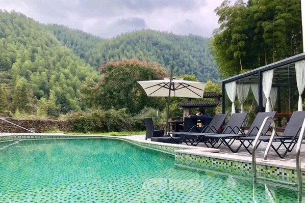 Outdoor pool - Rest Valley (Deqing)