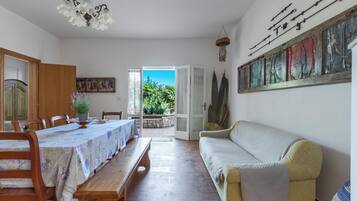 Basic Villa | Interior