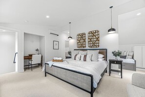 3 soverom, strykejern/-brett, reiseseng for barn og wi-fi