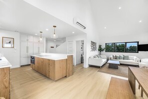 Interior - Modern Retreat With Comfort and a Prime Location (Bar Harbor)