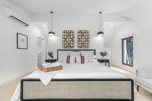 3 chambres, fer et planche à repasser, lit parapluie, Wi-Fi