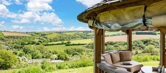 Indulge in ultimate luxury with a family escape to this quintessentially Cornish cottage. Oozing wit