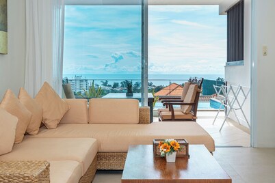 Hillside Seaview Residence