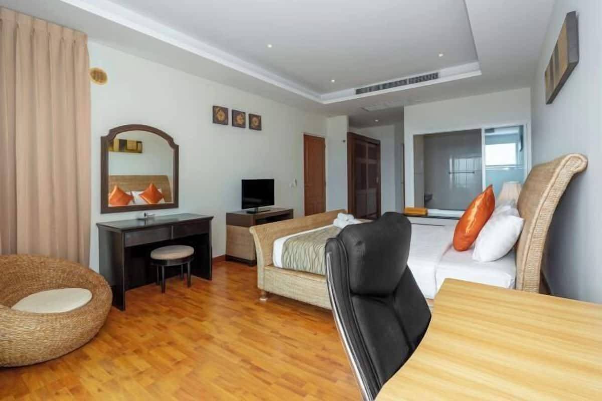 2 bedrooms, soundproofing, free WiFi