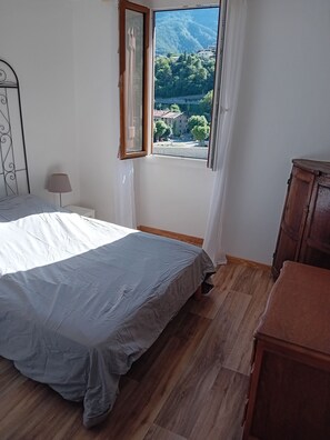 2 chambres, draps fournis