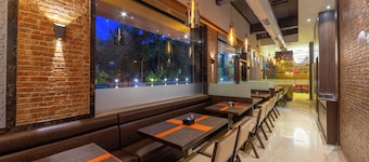 Hotel Laxvas- The Business Hotel