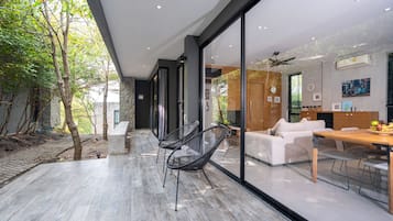 Villa exclusiva, 1 habitación, vista al jardín | Terraza o patio