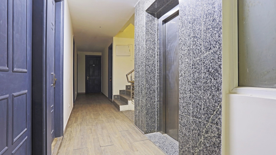 Hotel Twamev residency Uttam Nagar