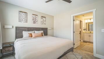 3 bedrooms, desk, iron/ironing board, travel crib