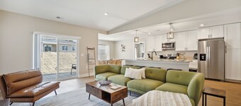 Spacious 3BR Retreat! Pet-Friendly Near Traverse City