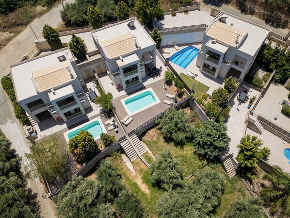 Front of property - Sense Of Dream Villas (Platanias)