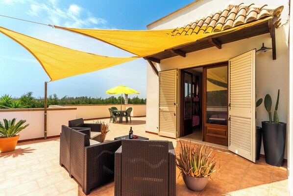 Outdoor dining - 4017 Casa Maralesi by Barbarhouse (Veglie)