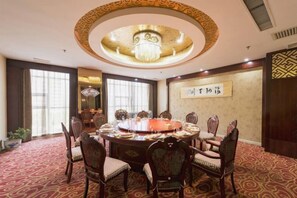 Restaurant - Yuanlong International Hotel (Yuanshi)