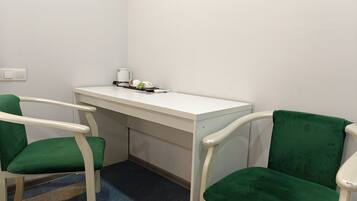 Kahden hengen kaupunkihuone (kaksi sänkyä) | Ilmainen Wi-Fi