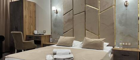 Habitación doble Deluxe, vista a la ciudad | Wifi gratis