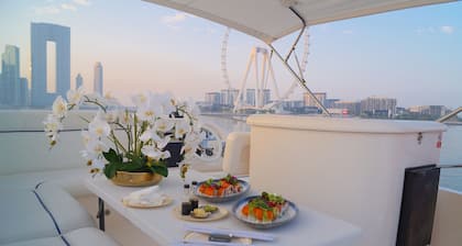 Luxurious 2-bedroom on a 50FT Yacht with WiFi, AC in welcoming Dubai