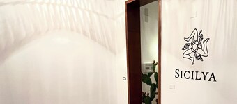 Sicilya Rooms is a room rental in the center of Mazara del Vallo