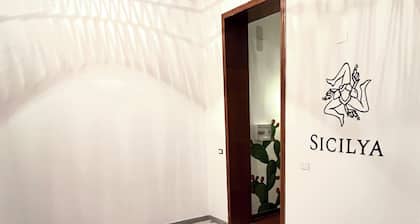 Sicilya Rooms is a room rental in the center of Mazara del Vallo