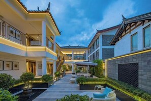 Ảnh chưa phân loại, 5 trong số 246 ảnh, nút