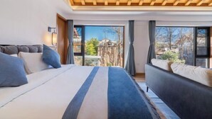 Unclassified image, 2 of 246, button - Jianwei Inn (Lijiang)