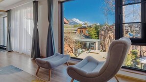 Unclassified image, 3 of 246, button - Jianwei Inn (Lijiang)